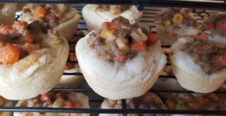 hamburger pot pie biscuits